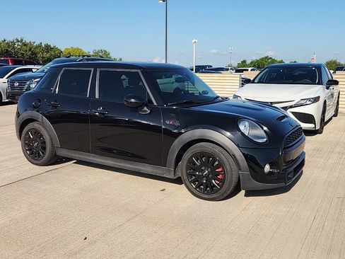 Used 2019 MINI Cooper S FWD image 1