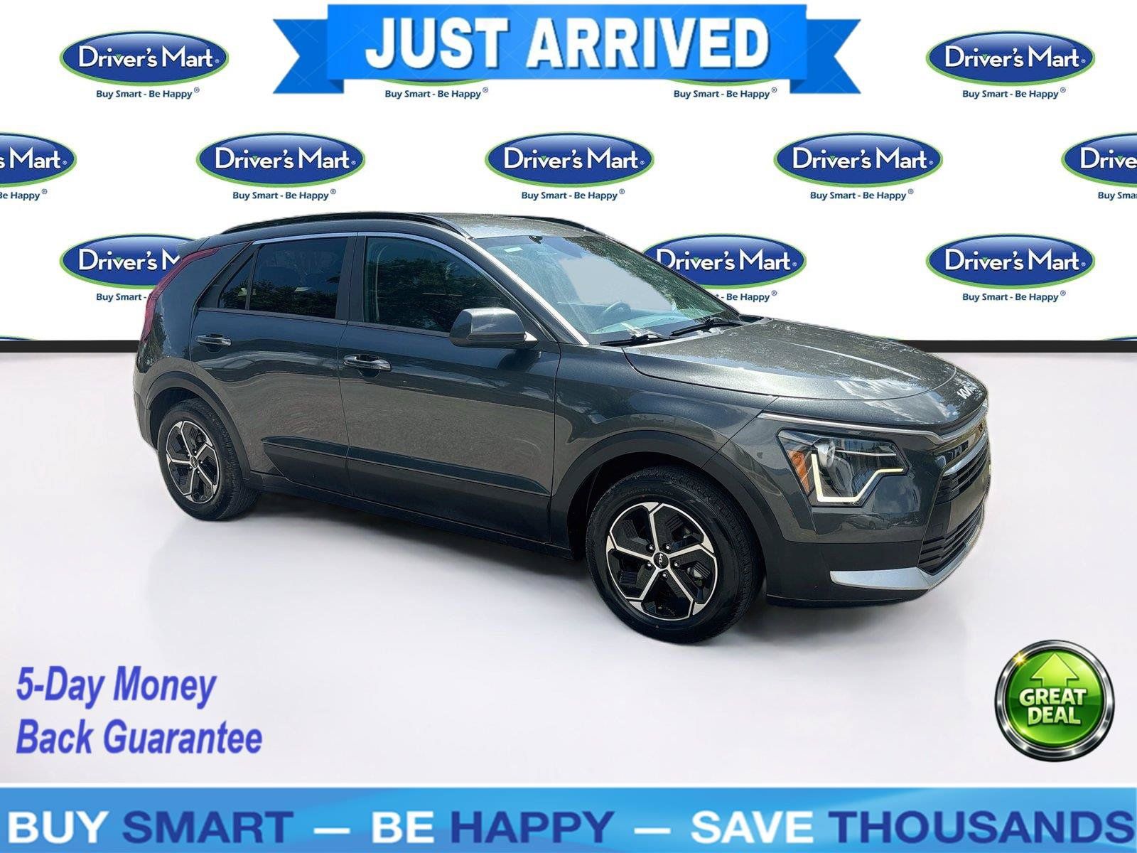 Used 2025 Kia Niro LX FWD image 1