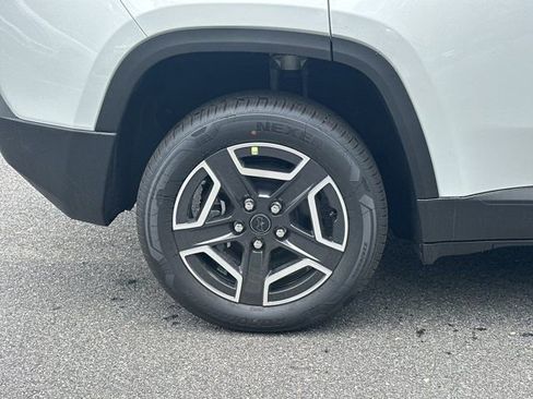 New 2026 Jeep Cherokee Limited AWD/4WD image 17
