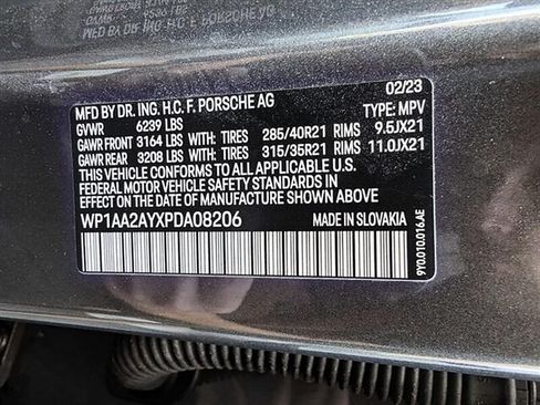 Used 2023 Porsche Cayenne w/ Premium Package AWD/4WD image 33