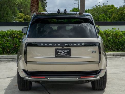 Used 2023 Land Rover Range Rover SE image 7