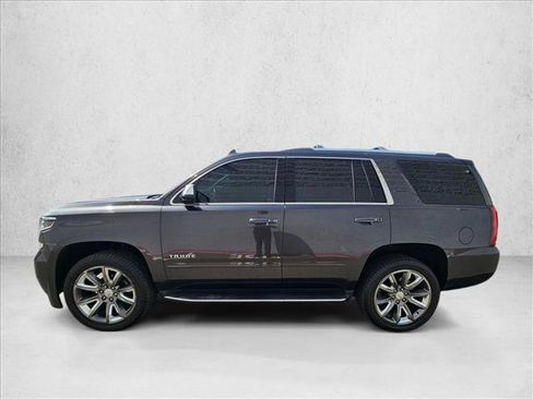 Used 2018 Chevrolet Tahoe Premier AWD/4WD image 2