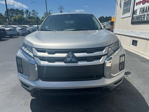 Used 2024 Mitsubishi Outlander Sport ES image 2