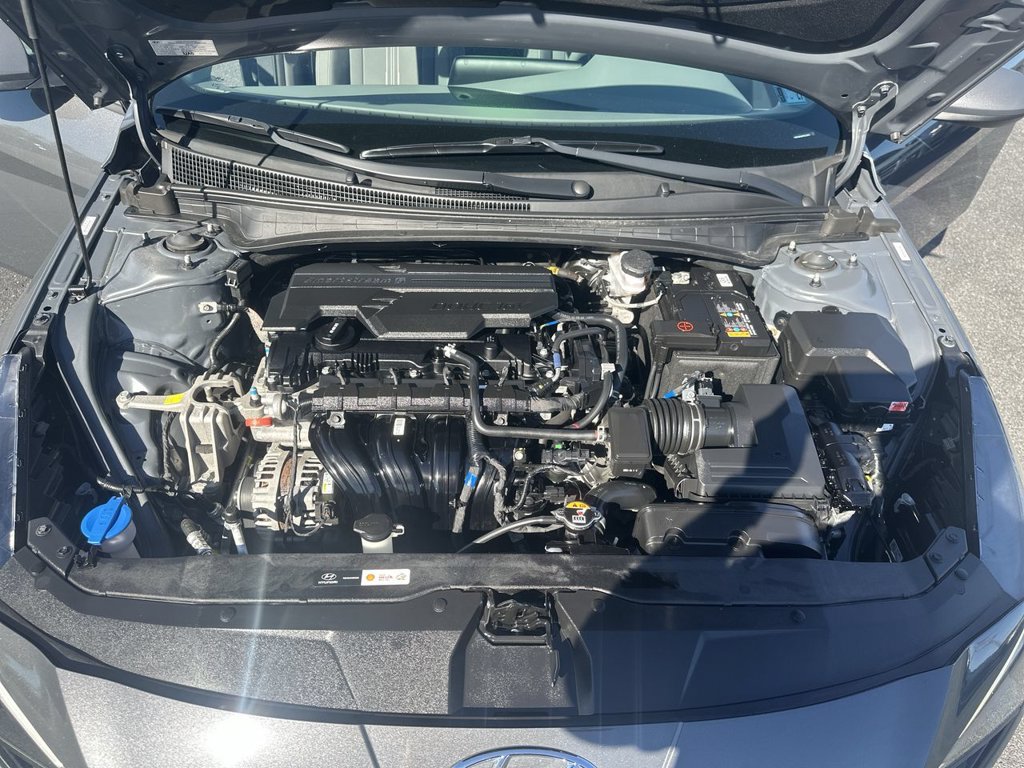 Used 2023 Hyundai Elantra SEL FWD image 31