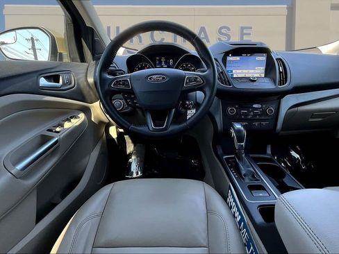 Used 2018 Ford Escape SEL image 10