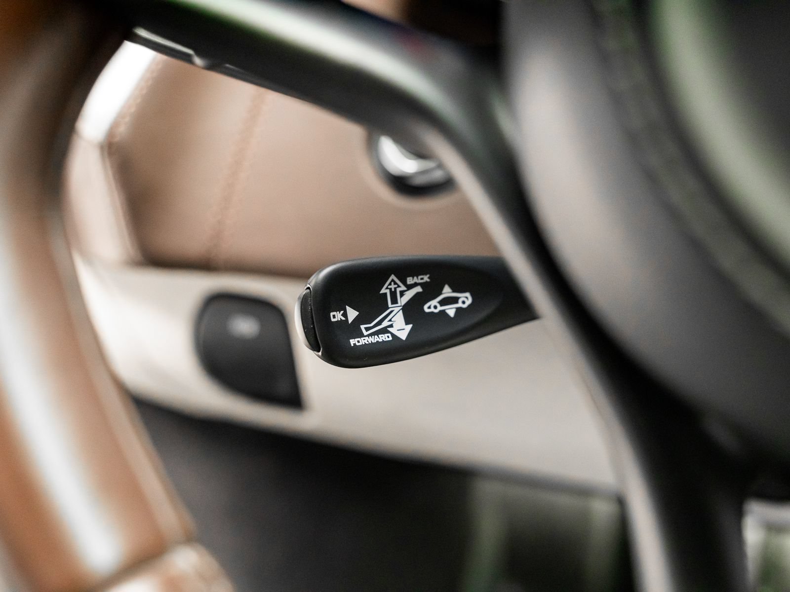 Used 2016 McLaren 570S Coupe RWD image 50