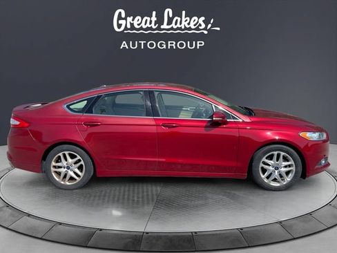 Used 2014 Ford Fusion SE w/ Equipment Group 202A FWD image 6