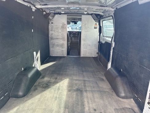 Used 2024 Ford Transit 150 Low Roof w/ Load Area Protection Package image 10