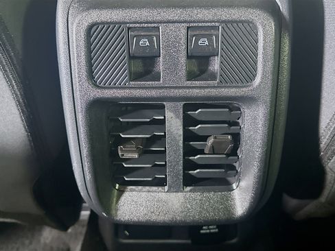 Used 2025 Ford Bronco Big Bend image 28