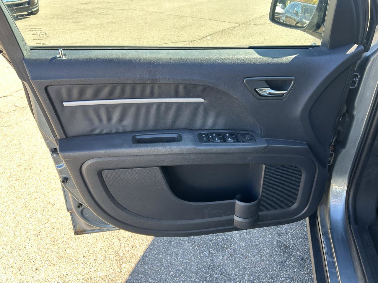 Used 2010 Dodge Journey SXT FWD image 14