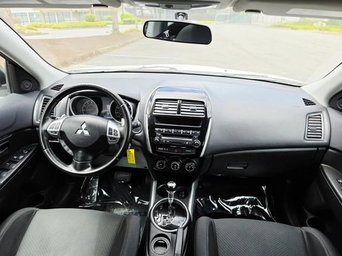 Used 2013 Mitsubishi Outlander Sport ES FWD image 13