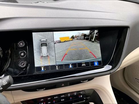Used 2023 Buick Envision Avenir image 11