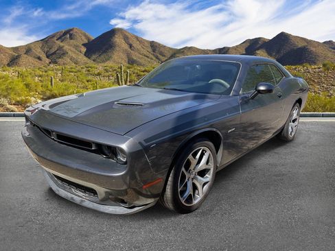 Used 2015 Dodge Challenger R/T Plus RWD image 2