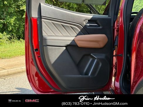 Certified 2023 GMC Canyon AT4 w/ Technology Package AWD/4WD image 23