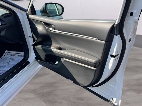 Used 2023 Toyota Camry XSE image 29