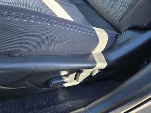 Used 2024 Subaru Crosstrek 2.0i Premium image 26