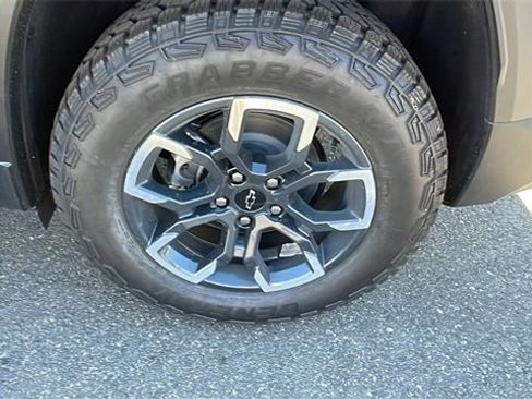 New 2026 Chevrolet Equinox ACTIV w/ Convenience Package III image 31