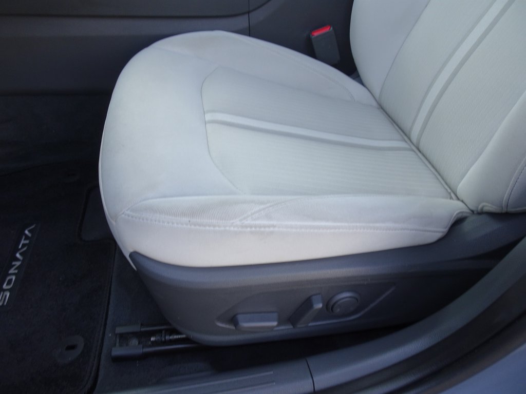 Used 2024 Hyundai Sonata SEL w/ Convenience Package FWD image 9