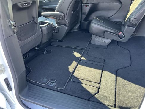 New 2026 Chrysler Pacifica Select image 49