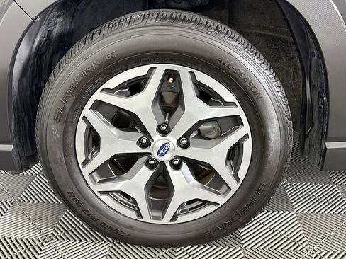 Used 2023 Subaru Forester Premium AWD/4WD image 45