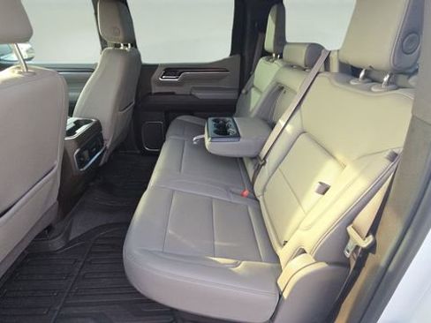 Used 2023 GMC Sierra 1500 SLT w/ SLT Premium Package image 26