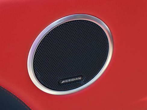 Used 2022 Land Rover Range Rover Sport HST image 19