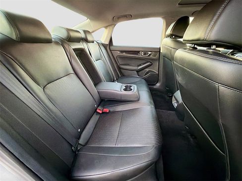 Used 2024 Honda Civic Touring image 27