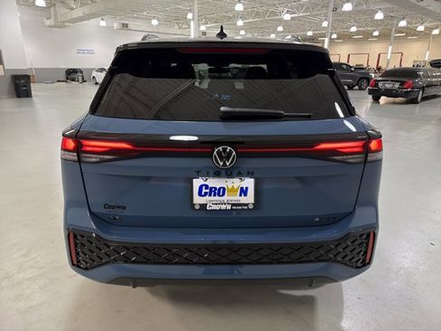 New 2026 Volkswagen Tiguan SE R-Line AWD/4WD image 7