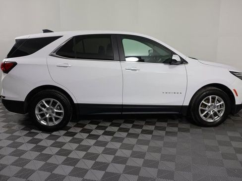 Used 2022 Chevrolet Equinox LT image 9