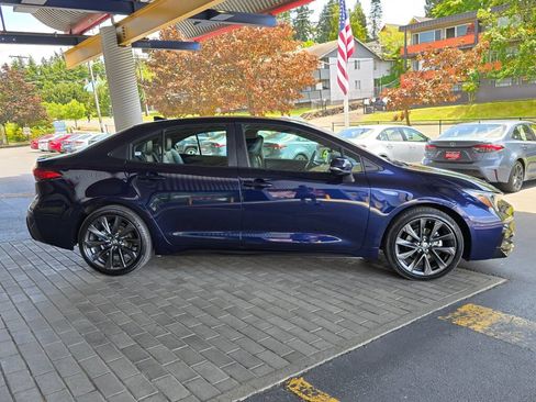Used 2024 Toyota Corolla XSE FWD image 4