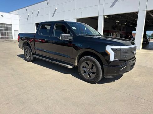 Used 2025 Ford F150 Lightning Flash AWD/4WD image 1