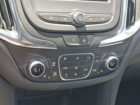 Certified 2024 Chevrolet Equinox LT AWD/4WD image 17