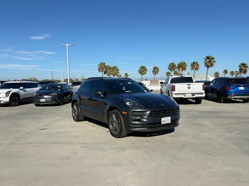 Used 2019 Porsche Macan AWD/4WD image 4