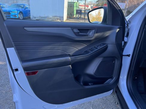 New 2025 Ford Escape Active w/ Cold Weather Package image 14