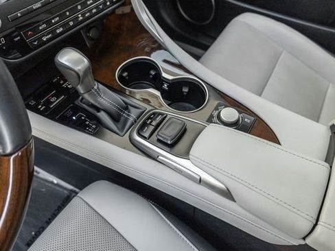 Used 2019 Lexus RX 350 FWD w/ Navigation Package image 10