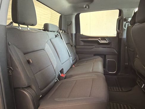 Used 2023 GMC Sierra 1500 Elevation image 29