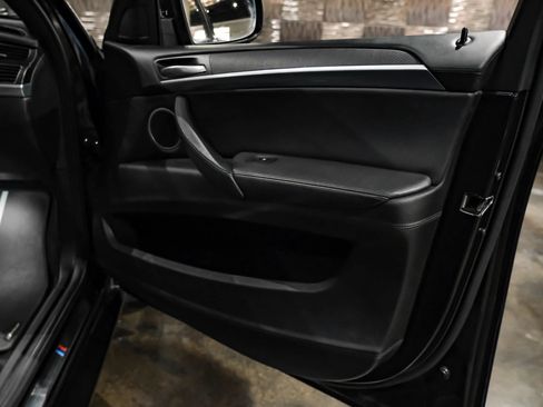 Used 2014 BMW X6 M AWD/4WD image 40