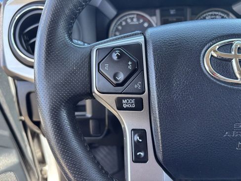 Used 2016 Toyota Tacoma SR5 w/ Towing Package RWD image 28