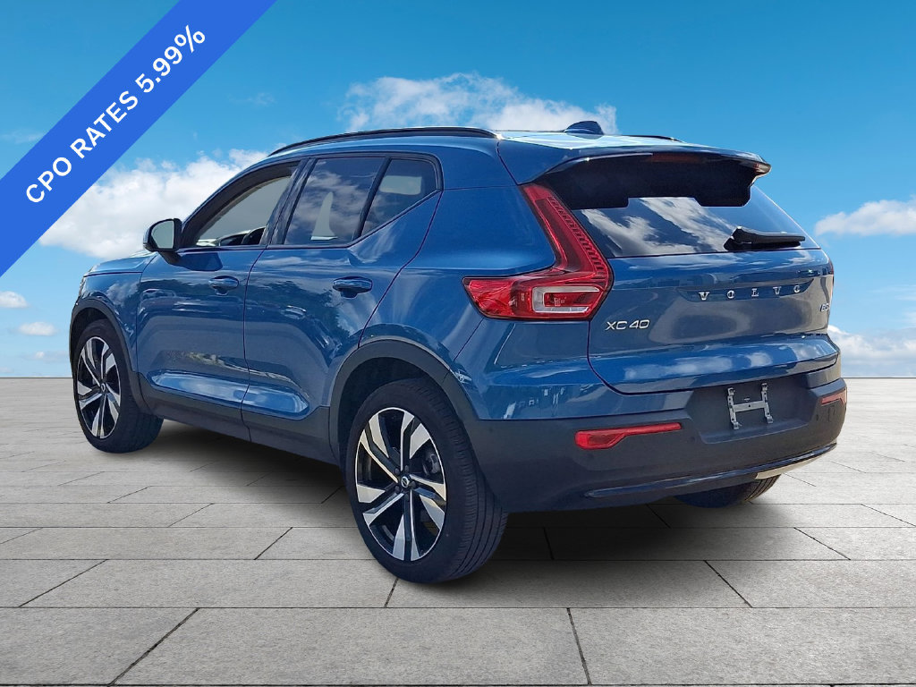 Used 2023 Volvo XC40 B5 Ultimate w/ Protection Package Premier AWD/4WD image 4