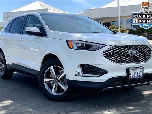Used 2023 Ford Edge SEL w/ Convenience Package AWD/4WD image 2