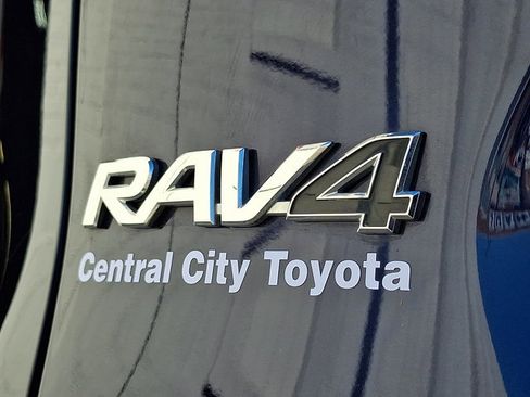 Used 2024 Toyota RAV4 XLE image 30