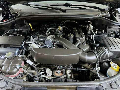 Used 2022 Dodge Durango GT image 31