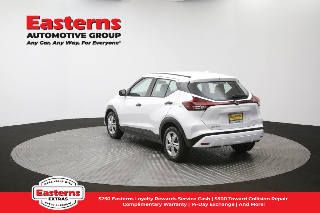Used 2022 Nissan Kicks S FWD image 64