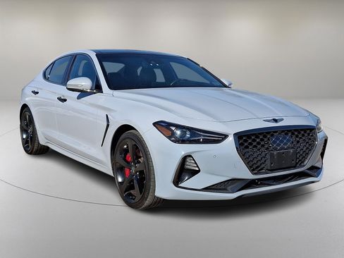 Used 2021 Genesis G70 3.3T image 2