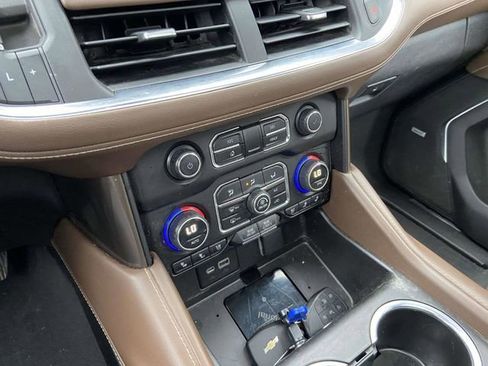 Used 2023 Chevrolet Suburban High Country image 26