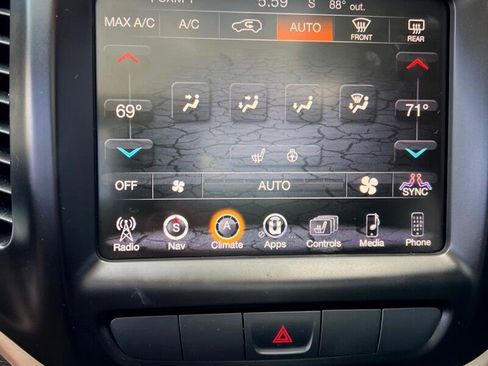 Used 2014 Jeep Cherokee Limited image 20