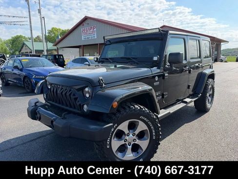 Used 2016 Jeep Wrangler Unlimited Sahara w/ Connectivity Group AWD/4WD image 1