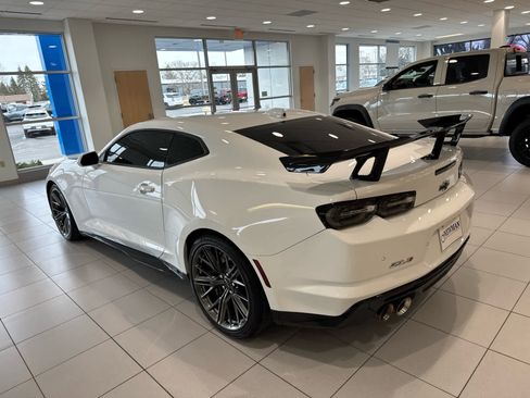 Used 2023 Chevrolet Camaro ZL1 image 6