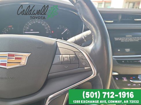 Used 2018 Cadillac XT5 Luxury w/ Driver Awareness Package image 15