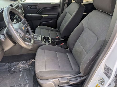 Used 2024 Chevrolet Colorado W/T RWD image 21